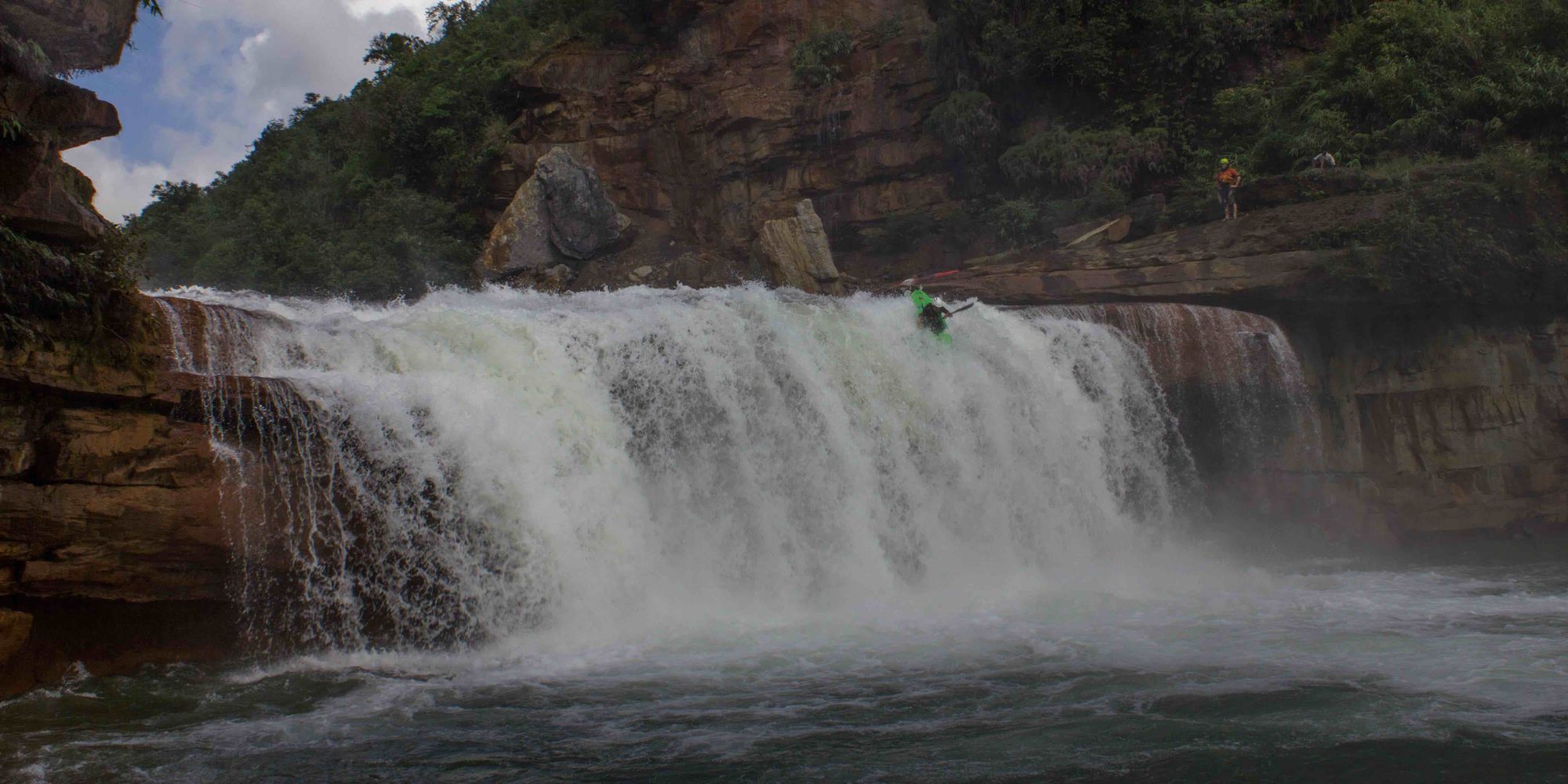 The waterfall on the Rymbai.