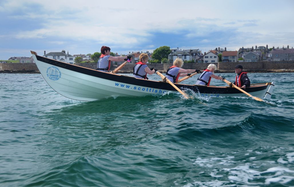 St_Ayles_Skiff_off_Anstruther (1)